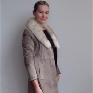 Vintage suede coat with genuine fur collar Valdor